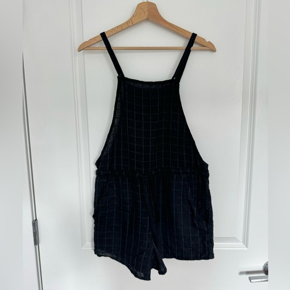 Billabong romper black checkered size Small adjustable - Picture 4 of 10